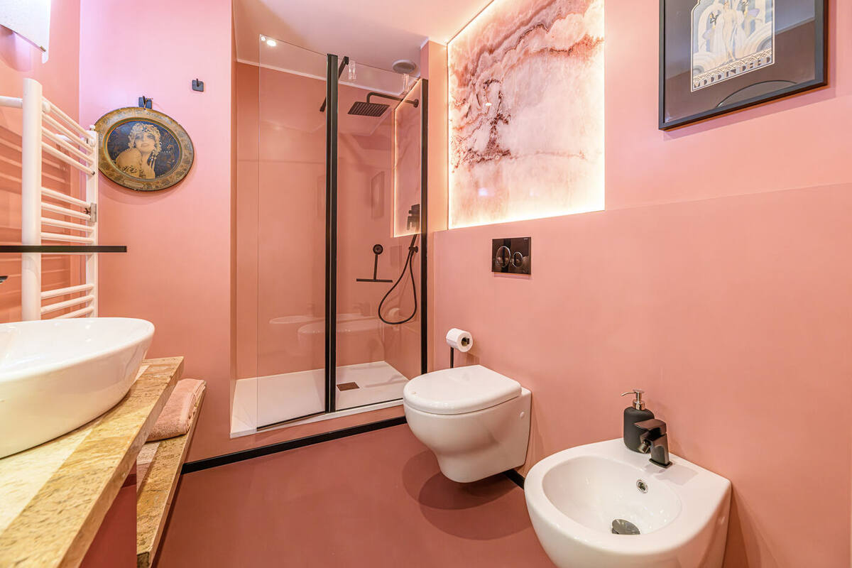 Il bagno in suite, dettaglio